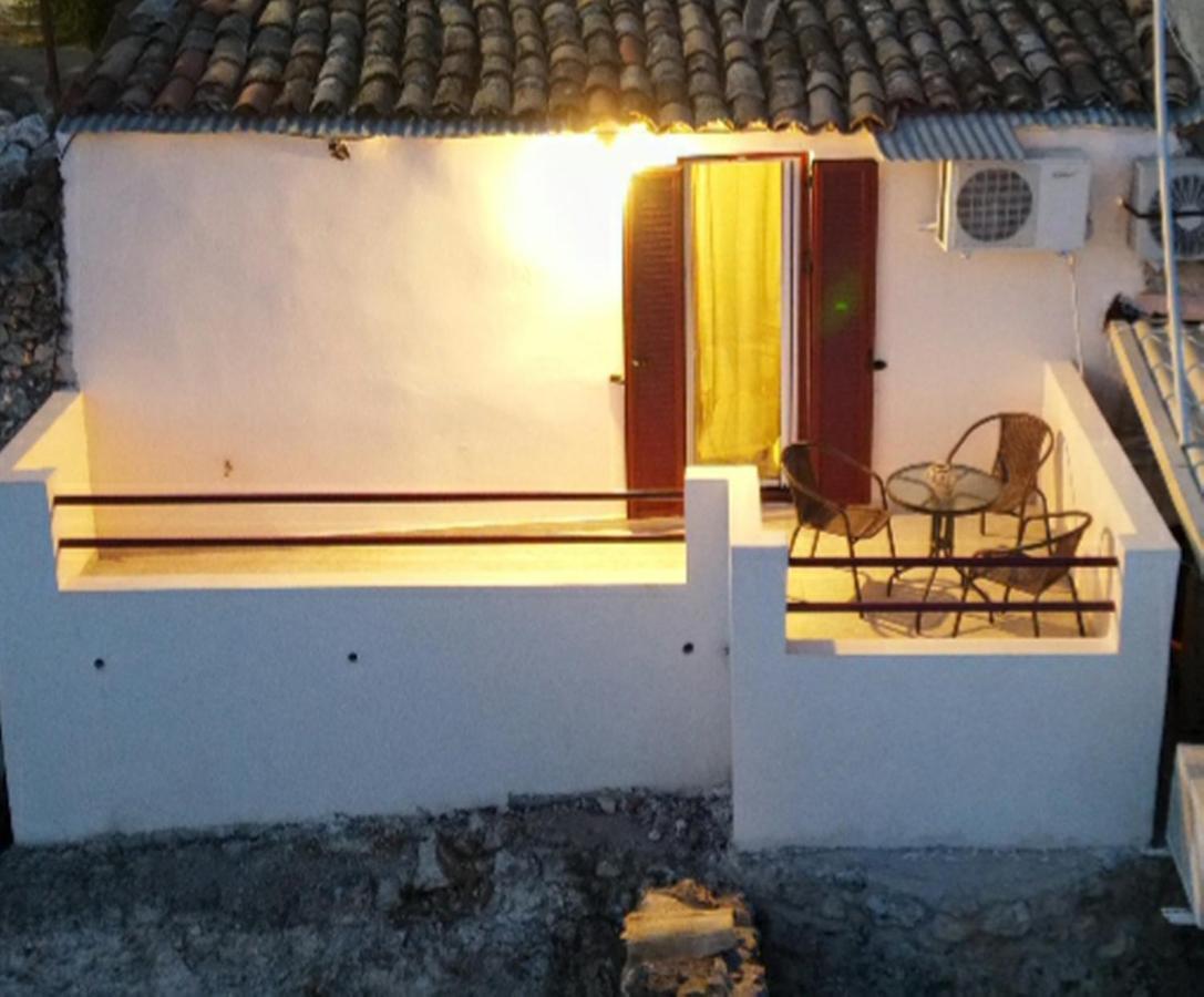 Manto Apartments Lefkada Evgiros Exterior photo